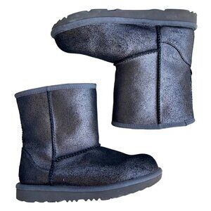 UGG Australia SZ 4 (EU 36) Metallic Pewter Sparkle Classic Short Sheepskin Boot